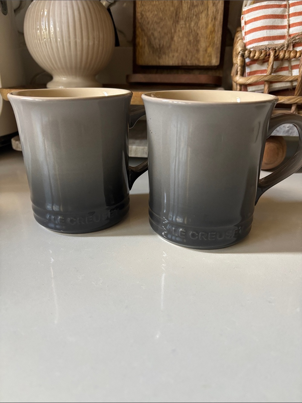 ❤️… Le Creuset Gray Ombre Stoneware Mugs, Set of 2